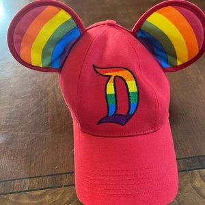 Disney Parks/Dland Baseball Hat/Cap Strapback Pride MickeyMouse Ears Rainbow